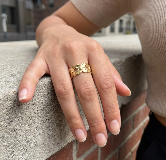 Bague Ouverte Fleurs Sculptées - Doré