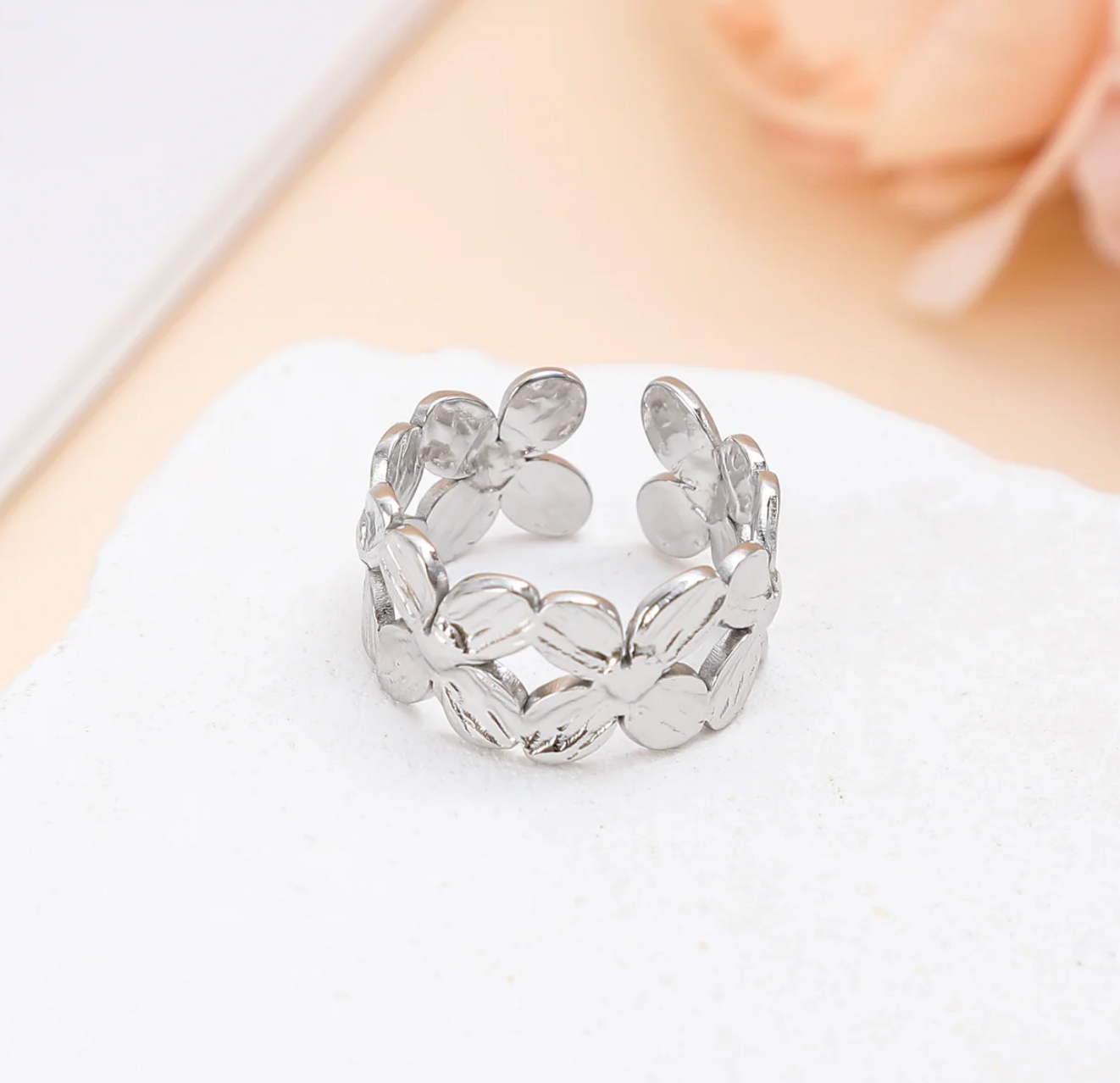 Bague Ouverte Fleurs Sculptées - Argenté