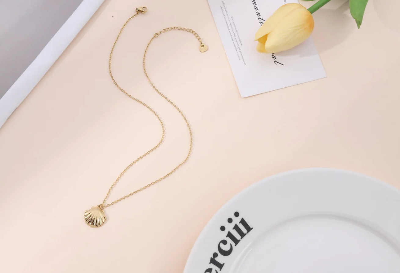 Collier Fin Pendentif Coquille