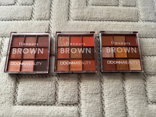 Fard Ă  paupiĂšres