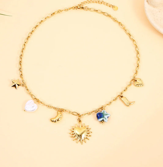 Collier Chaîne Dorée Symboles Cosmiques Et Cœur Ensoleillé